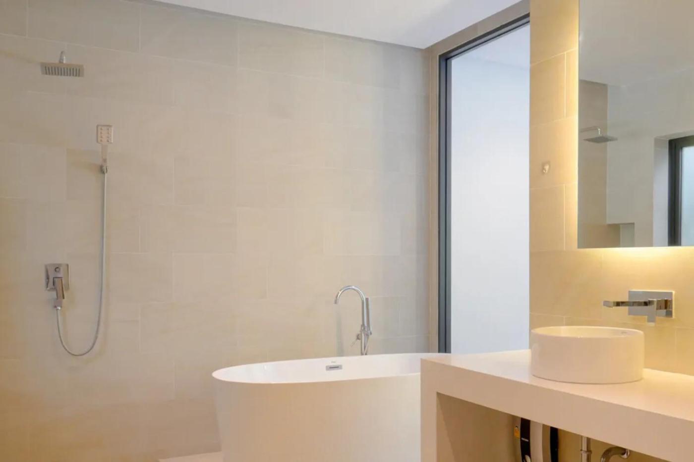 Phra Chan Villa 2Br - Infinity Pool & Sea View チャウエン エクステリア 写真