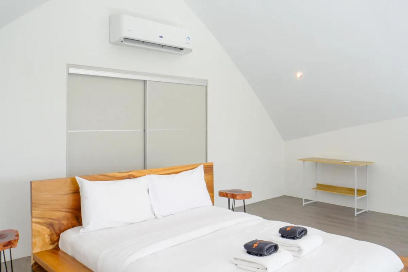 Phra Chan Villa 2Br - Infinity Pool & Sea View チャウエン エクステリア 写真